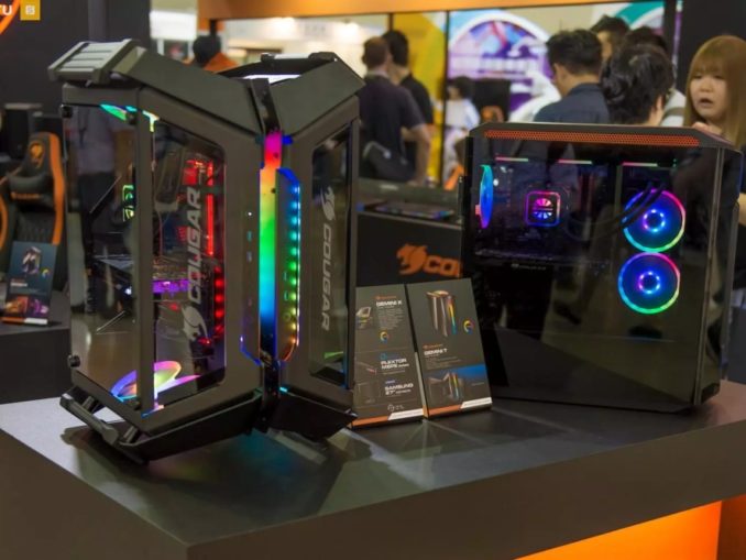 Amp pc. Выставка ПК. Выставка компьютерных игр. Компьютерная выставка. Выставка PC forum.